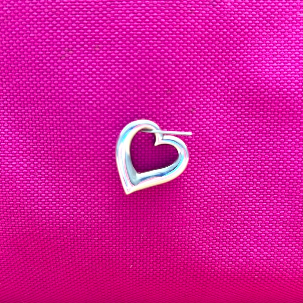 Retired James Avery Floating Heart Pendant